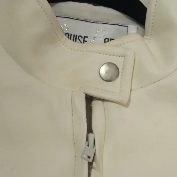 Women's Casual Cropped Jacket - Picture 3 of 3